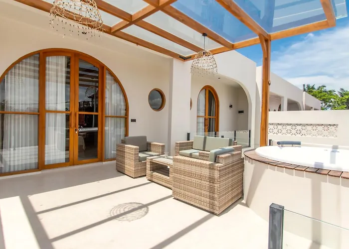 Casa Eleve & Mederra - 3br Designer Villa Canggu (Bali)