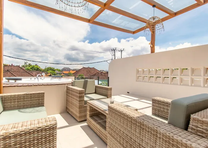 Casa Eleve & Mederra - 3br Designer Villa Canggu (Bali)