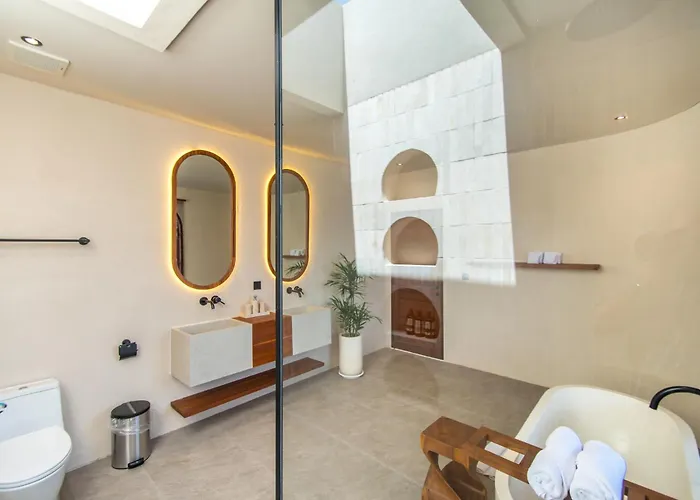 Casa Eleve & Mederra - 3br Designer